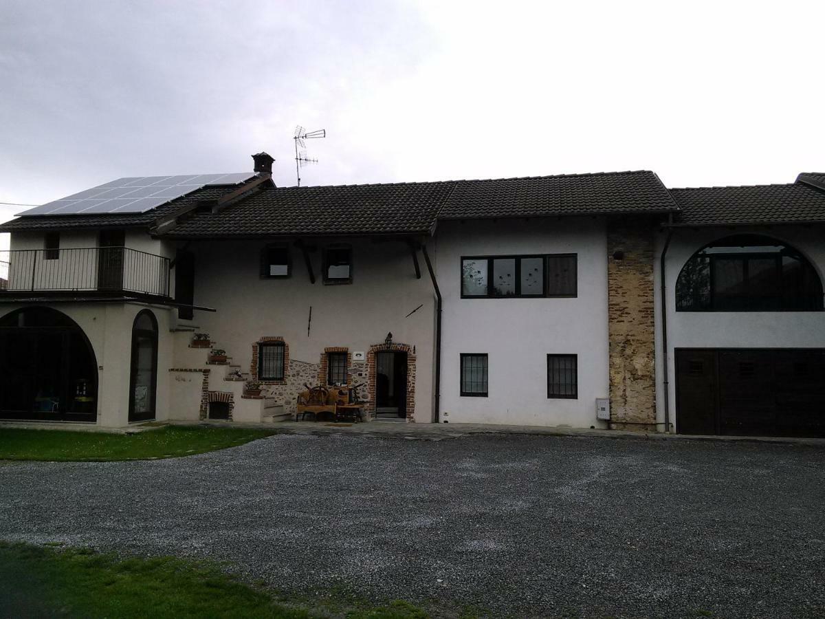 La Meridiana, Monolocale In Cascina Ristrutturata Boves Екстериор снимка