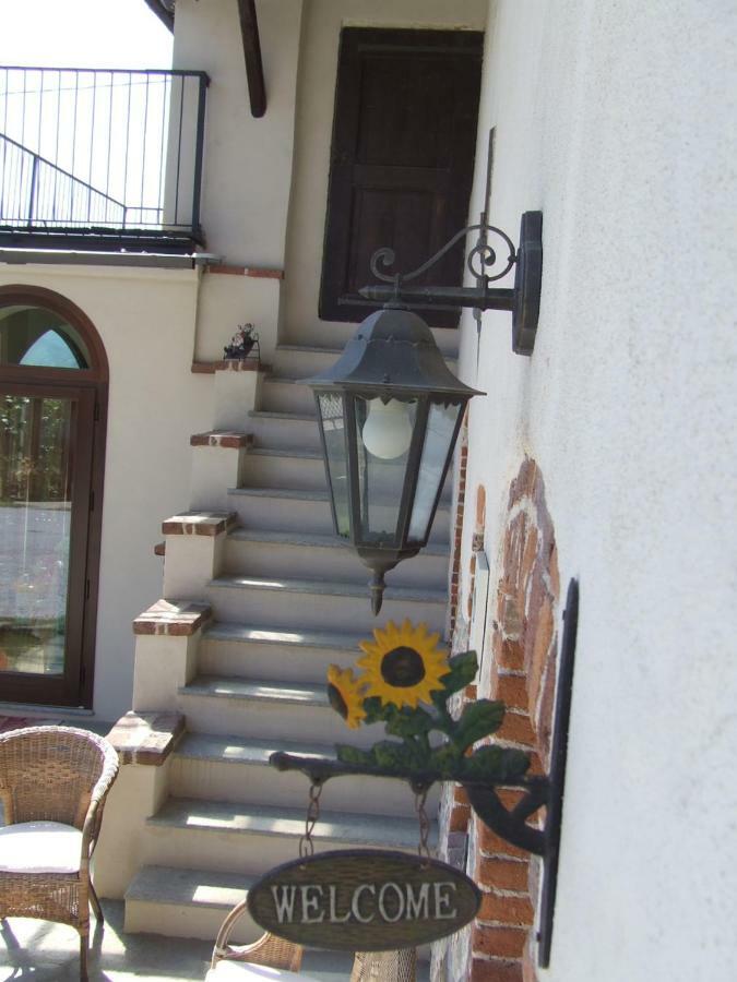 La Meridiana, Monolocale In Cascina Ristrutturata Boves Екстериор снимка